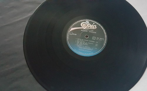 Michael Jackson - Thriller LP Album Vinyl Record 1982 Original Recording - Picture 6 of 6