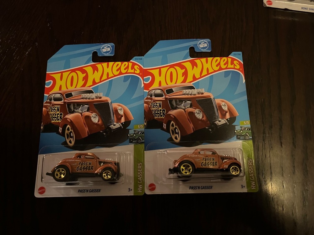 2023 HOT WHEELS Pass'n Gasser Copper. Lot of 2