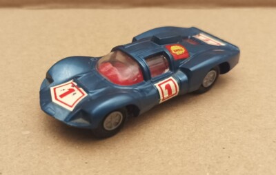 Champion Modele Depose 1:64 #1 CHAPARRAL 2D blau Top France