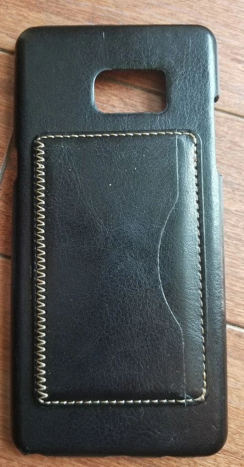 Funda tipo billetera fija Samsung Galaxy Note FE EM - Además de una funda de cuero usada Foto 2 de 3