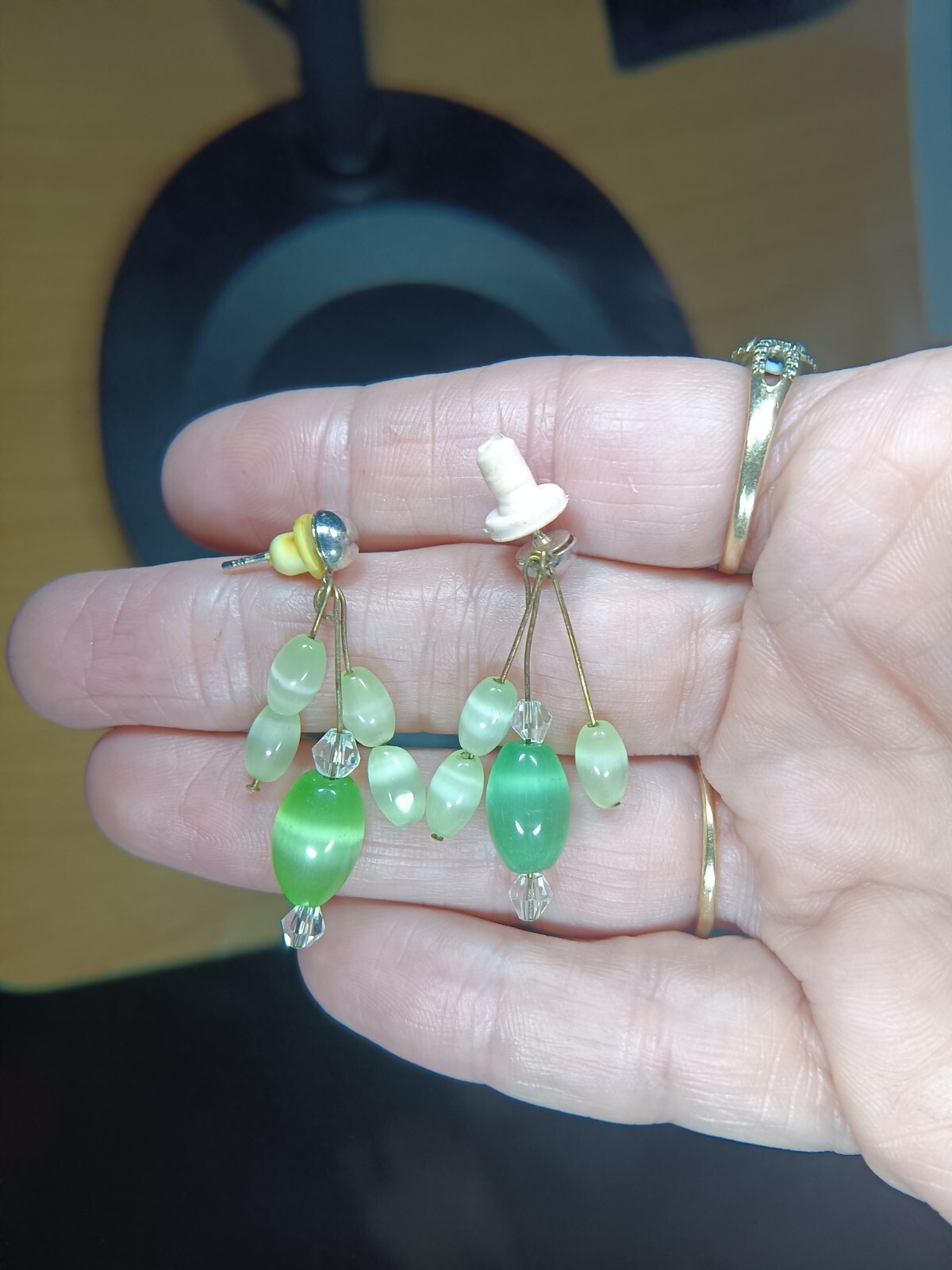 Elegant green drop earrings for women