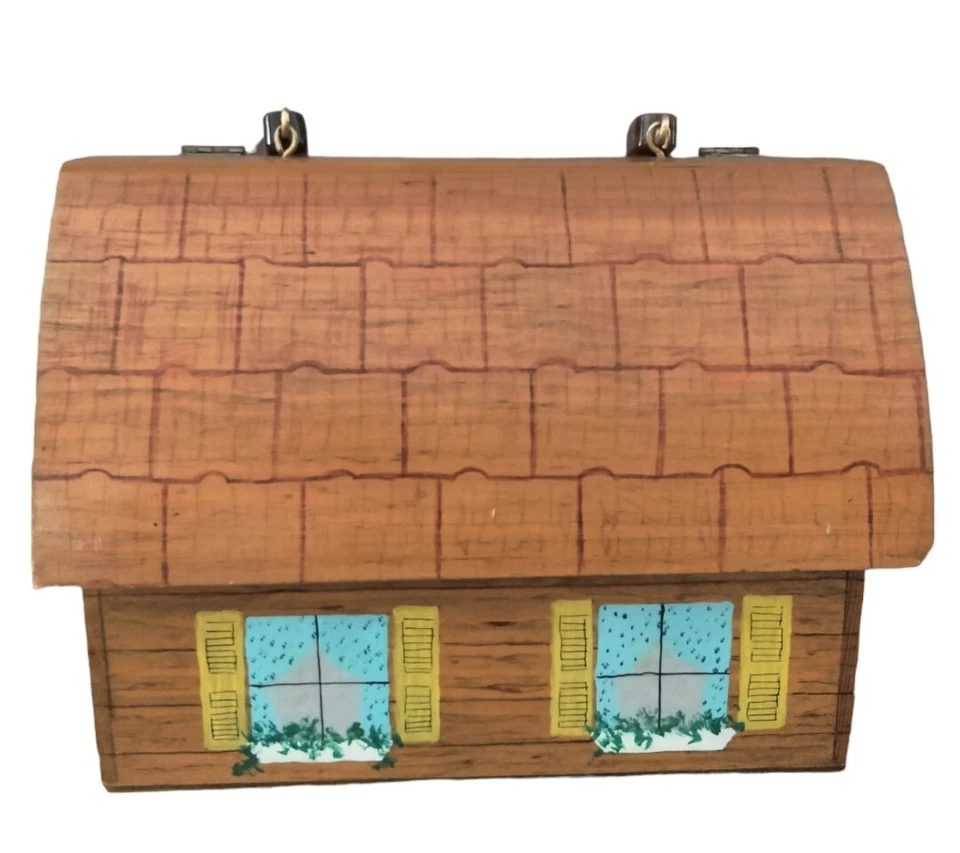 Cartera pintada de madera de colección con forma de casa tiene asa Lucite firmada Cornwell Foto 4 de 4