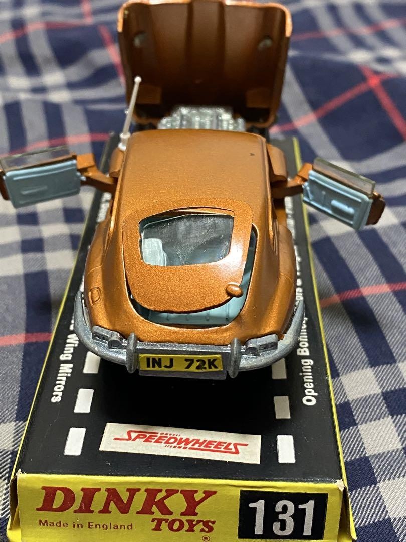 DINKY TOYS JAGUAR E TYPE 2+2 ミニカー ケース付 Dinky Toys 131 Jaguar E Type 2+2 in original clear plastic