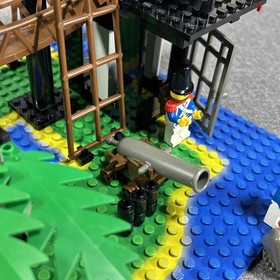 LEGO Pirates Forbidden Island 6270 Boxed Set  w/ Mini Figures & Instructions*See