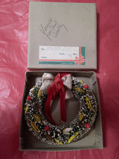 NIB Vtg 50s Mini Bottle Brush Flocked Christmas Wreath w Spun Cotton Fruit Japan