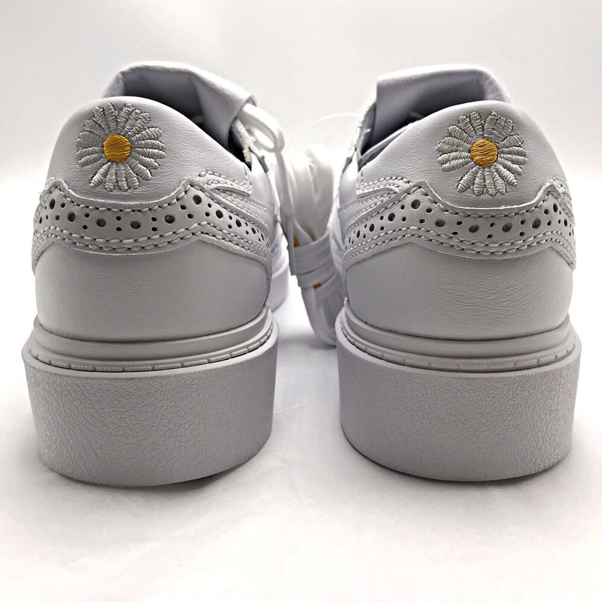 Nike Kwondo 1 G-Dragon Peaceminusone Triple White | eBay Nike Kwondo 1 G-Dragon Peaceminusone Triple White | eBay