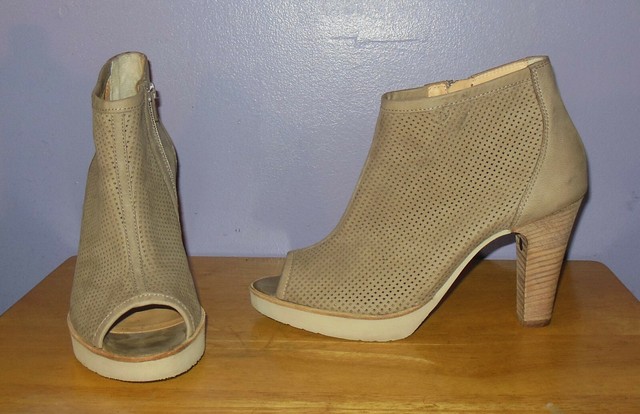 green peep toe booties