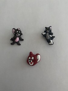 tom and jerry croc charms