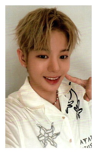 EVNNE Target Me Album photobook VER Official PHOTOCARD PHOTO CARD KPOP 이븐 - 第 29/31 張圖片