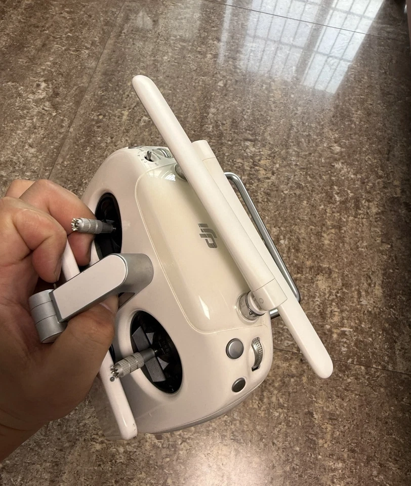 DJI Phantom 4/4 Advanced/4 Pro+ Plus Transmitter Remote Controller - GL300E - Image 3 of 4