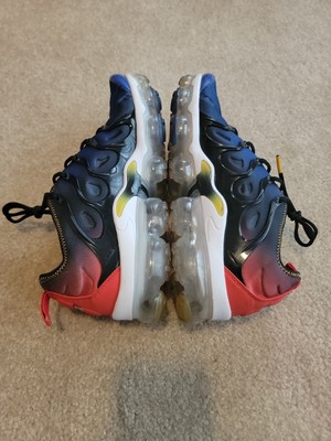 air vapormax plus live together play together