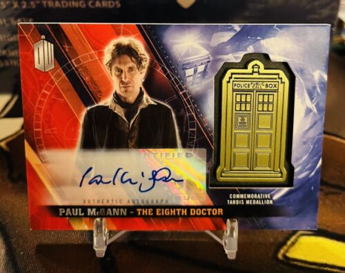 2017 Doctor Who Topps Timeless Paul McGann medaglia autografa medaglia lamina rossa /10 - Foto 1 di 2