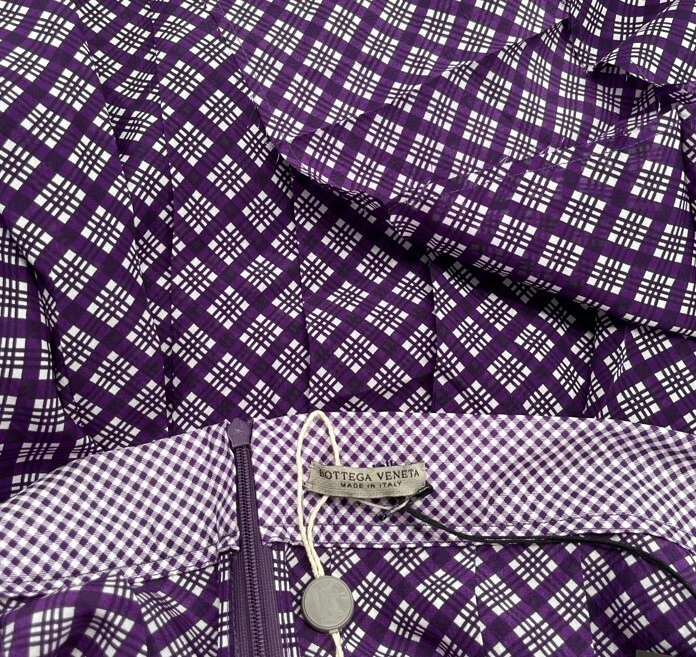 Falda plisada estampada a cuadros púrpura Bottega Veneta 2018 con cintura tachonada talla 46 nueva con etiquetas Foto 4 de 4