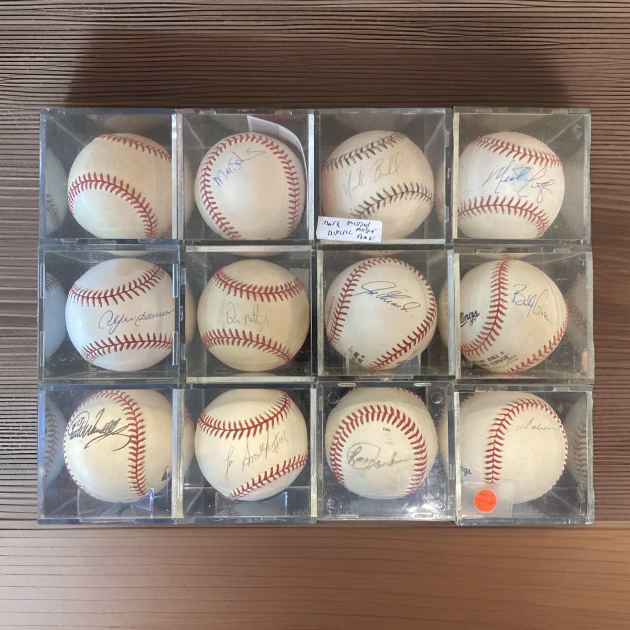 AUTOGRAPHED BASEBALL Lot view 6