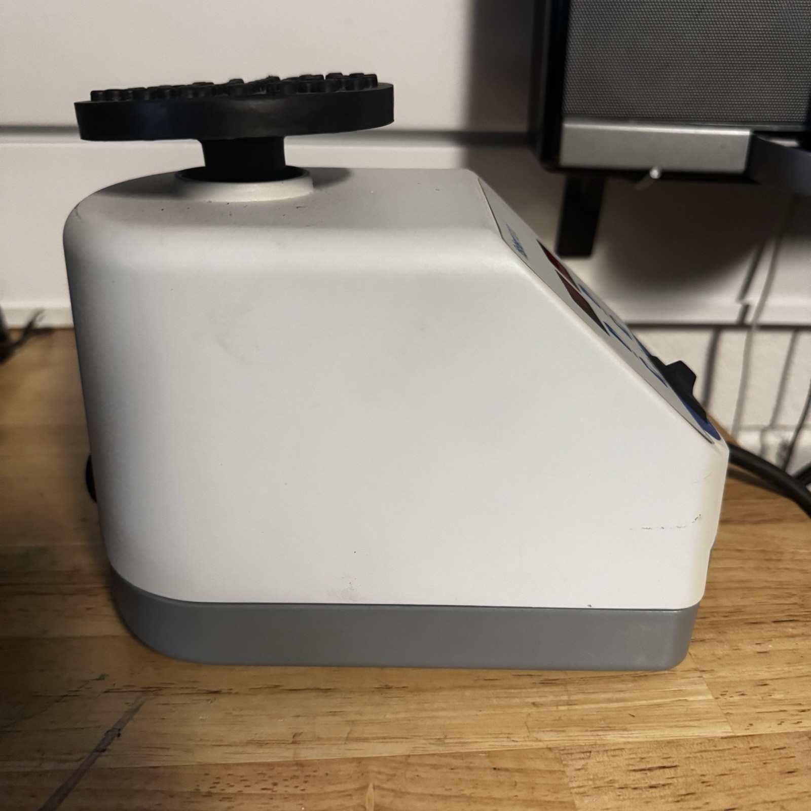 Fisher Scientific 02215418 Digital Vortex Mixer Tested Works great