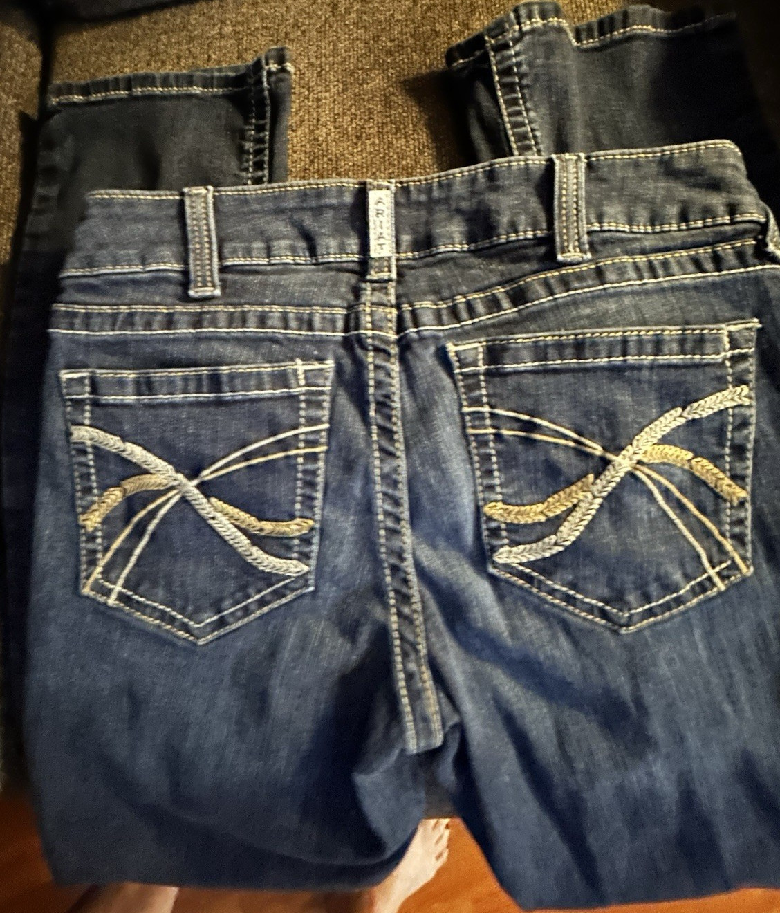 Ariat REAL Denim Women's Straight Jeans Blue Embroidered Medium Wash 5-Pocket