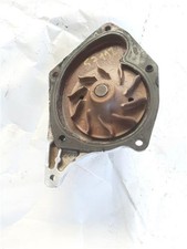 Pompe à eau Nissan NV200