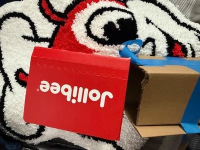 New Sealed in Box* Jollibee Bag Charm Limited Edition + Case - Dec