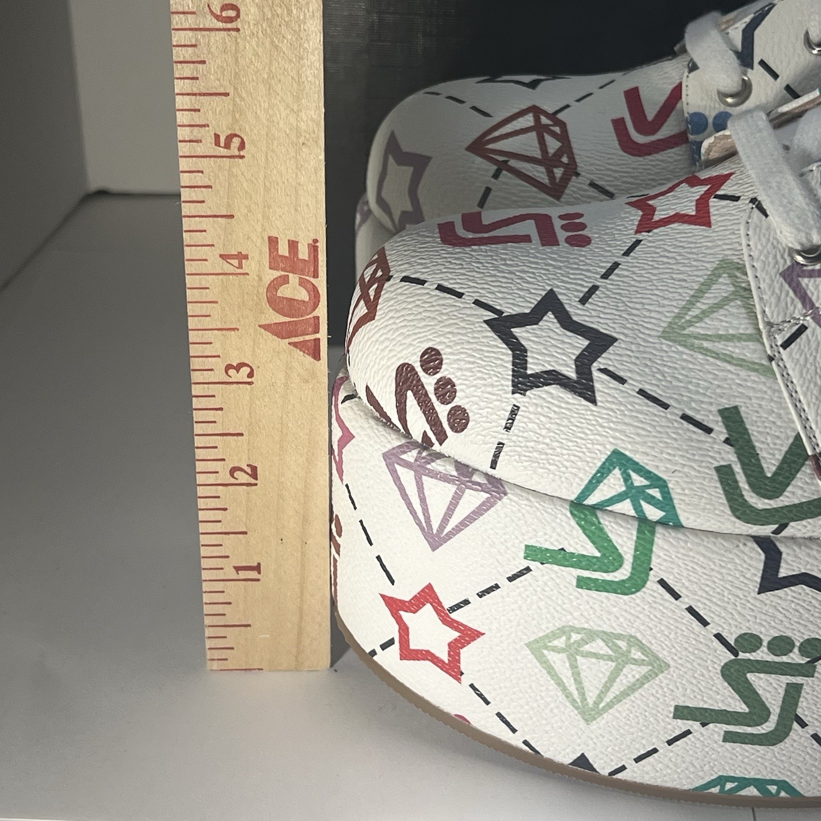 Picture 3 of 12