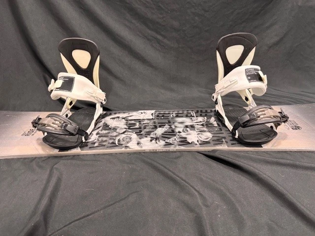 Ride Wildlife 155 Complete Package: Board Bindings Boots Helmet & Dakine Bag - Image 4 of 4