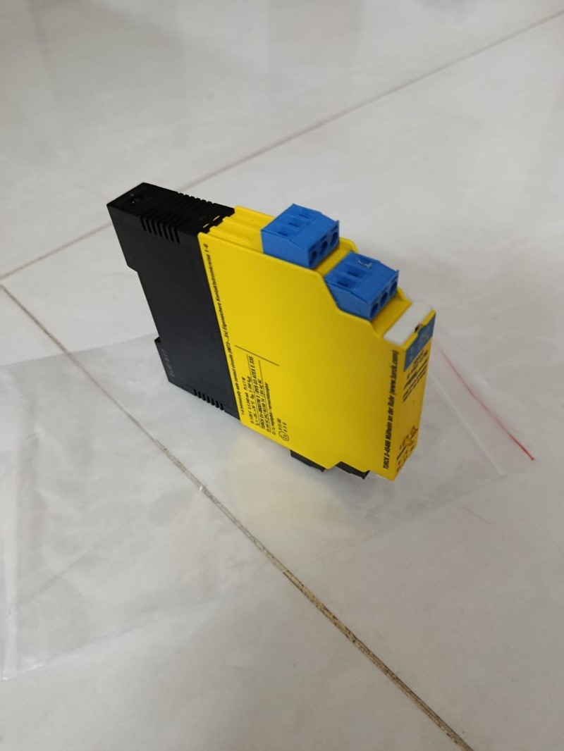 Turck IM73-22Ex-R/24VUC Intrinsically Safe Isolating Switching Amplifier