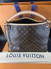 Authentic Louis Vuitton Artsy MM Monogram Hob...