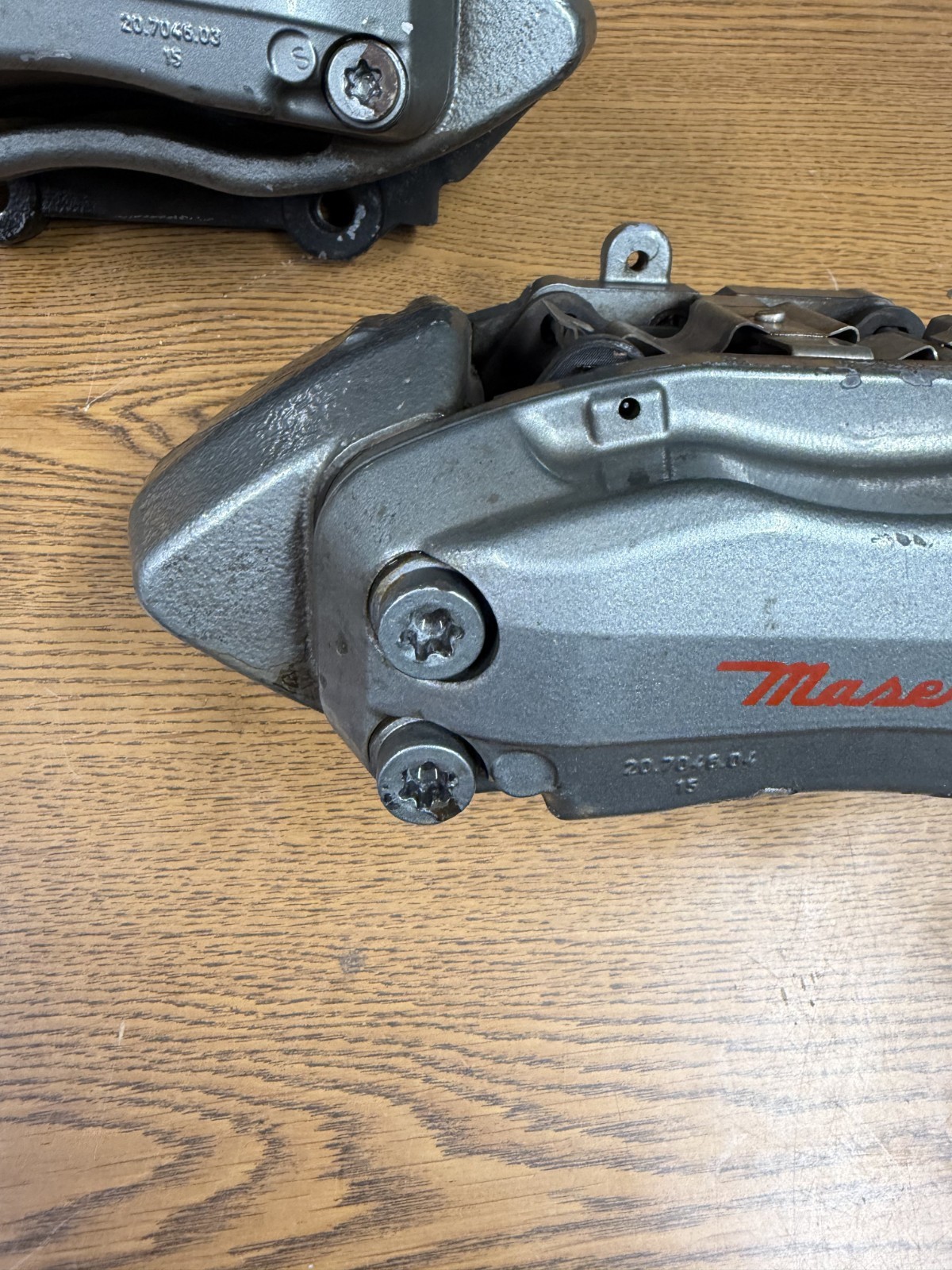 04-2017 Maserati Quattroporte Left & Right Front Brake Caliper Calipers Pair OEM