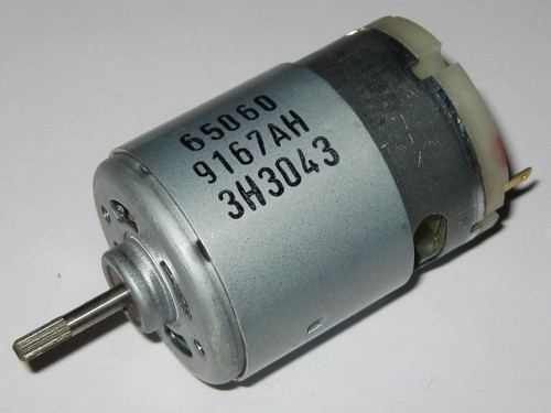 Johnson Electric 13.6V DC Motor - 4500 RPM - 3.5 oz-in. - HC615 - 9167AH - Afbeelding 1 van 5