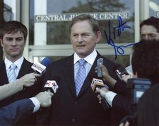 2018 Cryptozoic Legends of Tomorrow Seasons 1 and 2 Trading Cards - Checklist Added 13