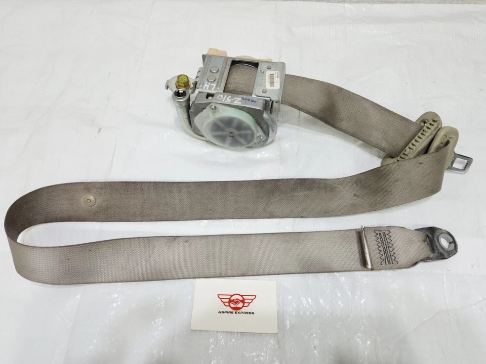 Натяжитель ремня безопасности передний левый со стороны водителя для Infiniti QX56 2004-2006 годов выпуска от оригинального производителя - Изображение 2 из 4