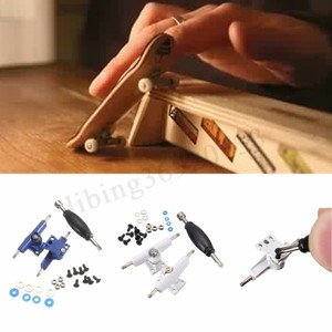 Fingerboard camion Skateboard camion DIY 32MM Tool Kit viti ruota dadi regalo