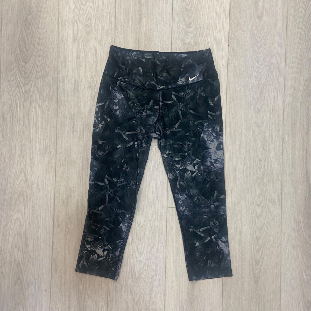 nike 10 less plastic bottles leggings