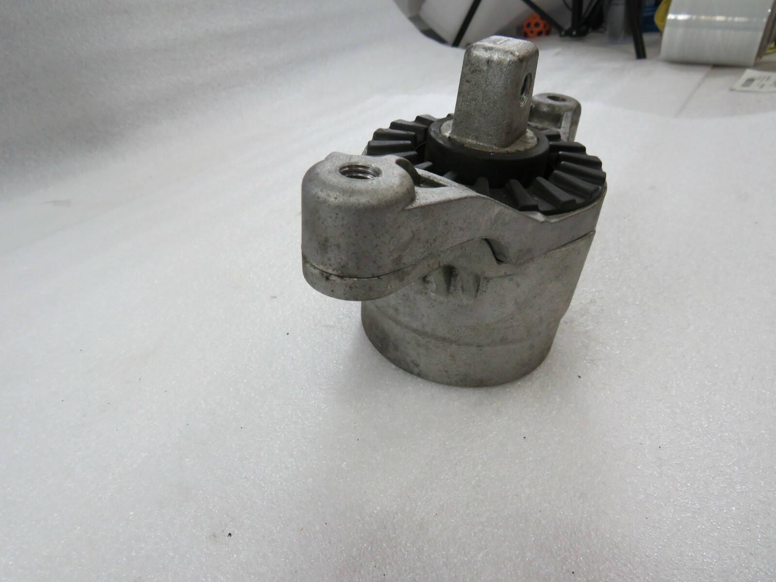 Maserati Ghibli, RH, Right, Engine Mount, Used, P/N 670003628