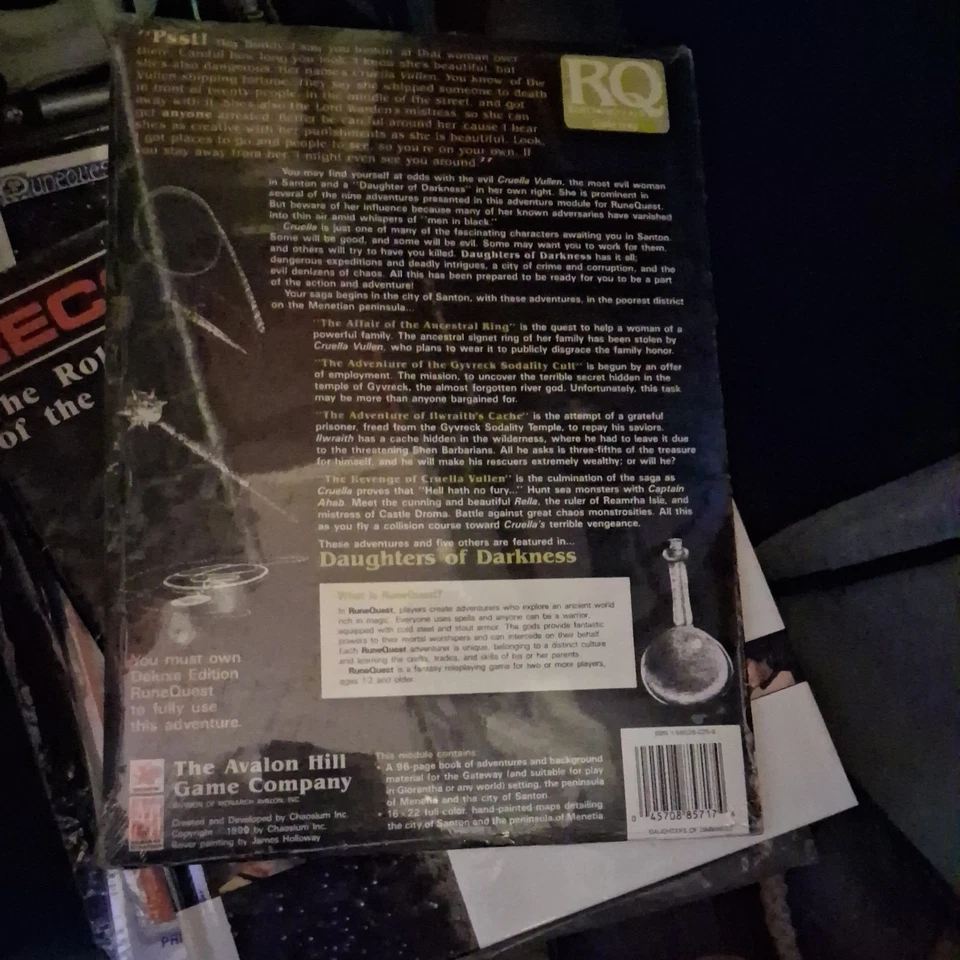  RuneQuest Daughters of Darkness Chronicles of Santon Fantasy RPG 1990 SELLADO Foto 2 de 2