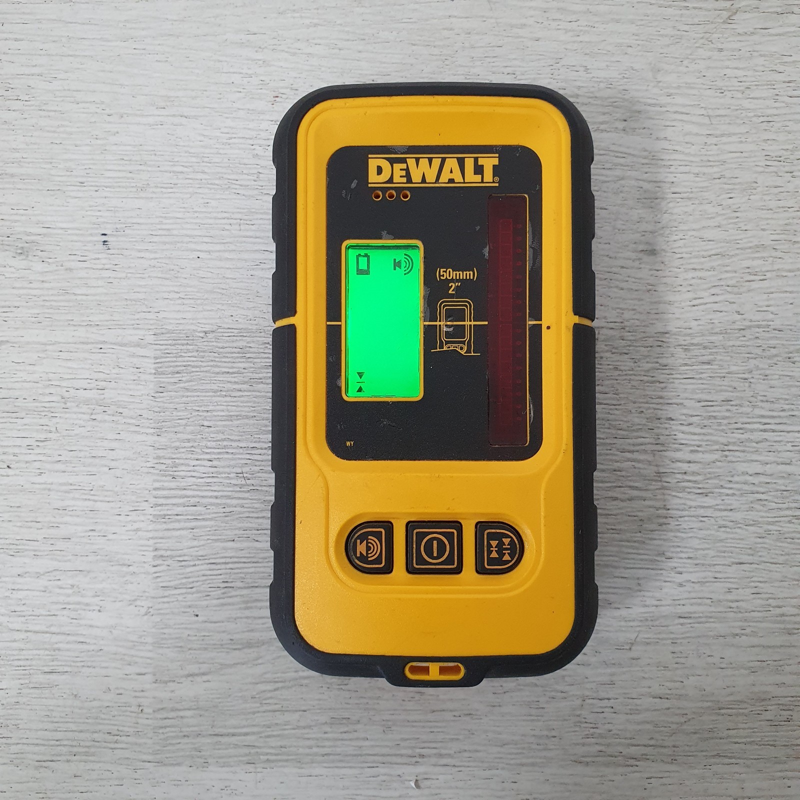 DEWALT DE0892 Digital Line Laser Detector 9V DC Type 1