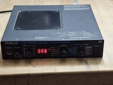 ROLAND JV-1010 64 Synthesizer  HIP-HOP Module Used W ROLAND PS 1/2 Rack