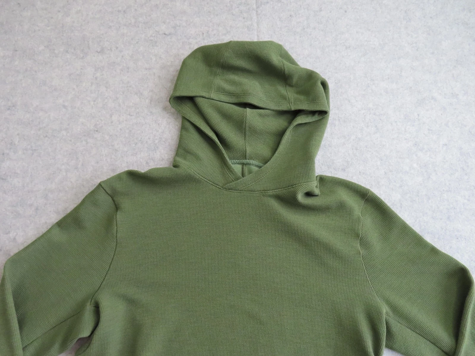 Lululemon Hoodie Mens Medium Green Thermal Knit Raglan Pullover Gym Sweatshirt
Opens in a new window