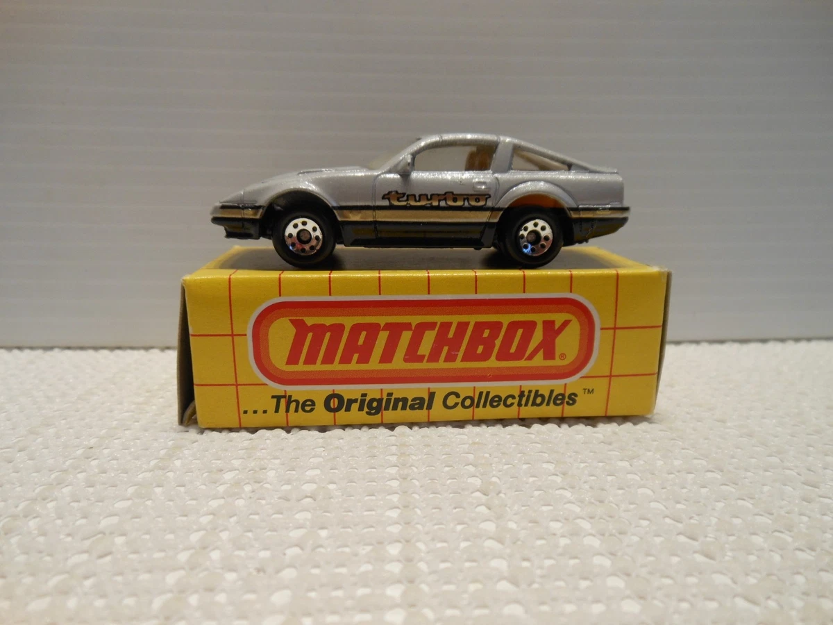 マッチボックス 2024 Matchbox Moving Parts Toyota Land Cruiser FJ40 Beige 1:64