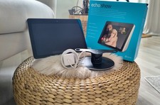 Amazon Echo Show 10.  Generation 2 OVP  mit Ständer
