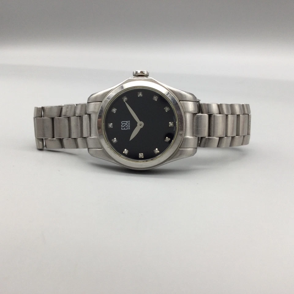 Reloj Suizo ESQ Mujer 27mm Tono Plateado Negro Esfera Redonda Batería Nueva 6" Foto 4 de 4