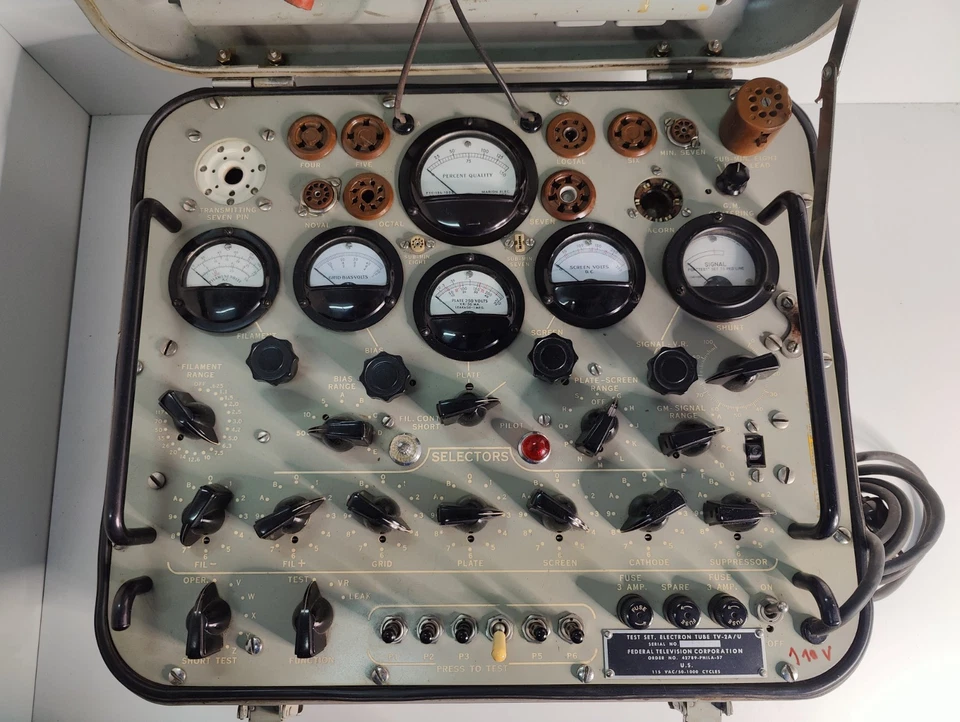Tube tester , Test set Electron Tube TV-2A/U , Röhrenprüfgerät - Image 4 of 4