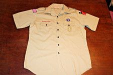 Boy Scouts of America BSA Men's Shirt Tan Large Sewn Patches Short Sleeve