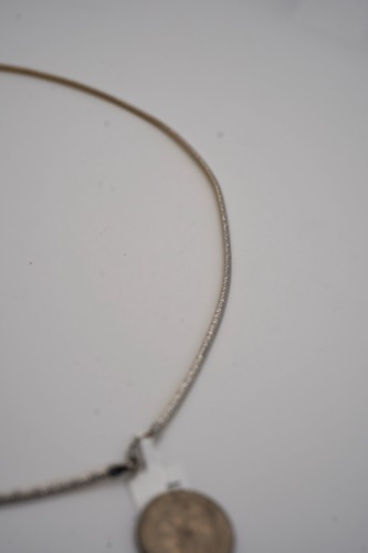 2-Tone 10K White & Yellow Gold Necklace. 8.2 Grams. Size 16 - Picture 5 of 7