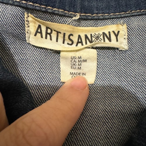 Artisan NY Woman’s Denim Jean Jacket Embroidered Floral Peacock Size M - Picture 5 of 6