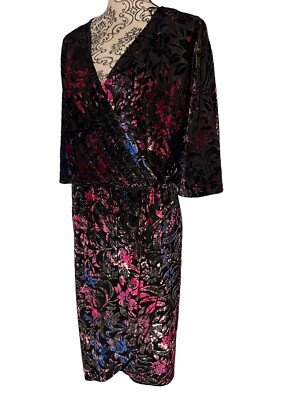 NWT - Vicky Tiel Women s Size 2X  Faux Wrap Floral Velvet Dress Flutter Sleeves