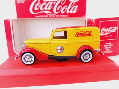 1/43 o scale Solido 1936 Ford V8 panel van Coca-Cola truck - Picture 4 of 10