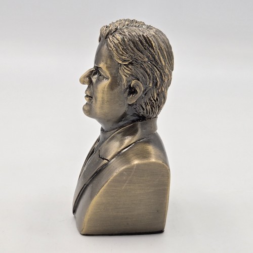 RARE Vintage President Herbert Hoover Miniature Metal Bust Statue 3" Figure - Bild 4 von 5