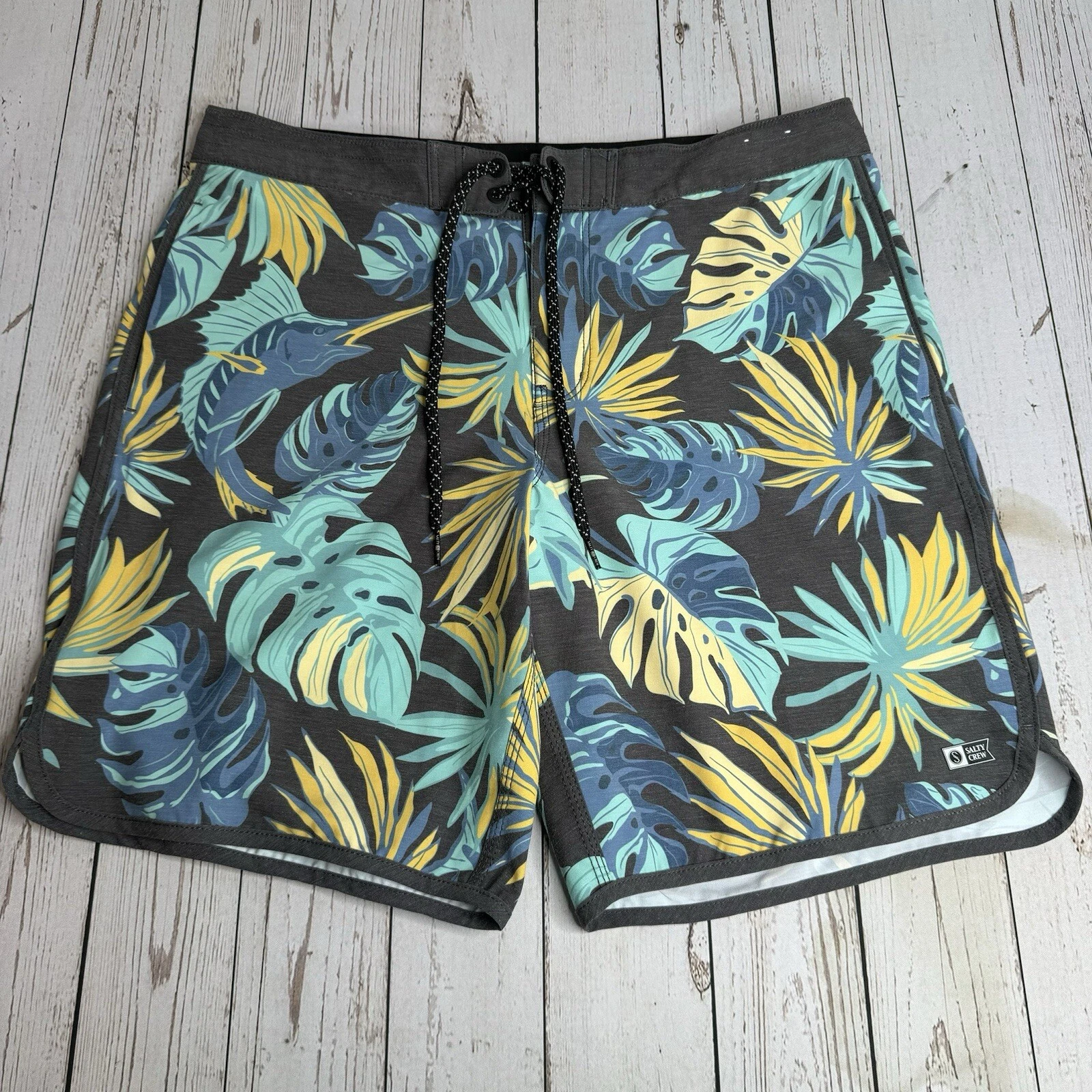 Salty Crew Board Shorts Mens Size 34 Hawaiian Floral All Over Print Swim Fish