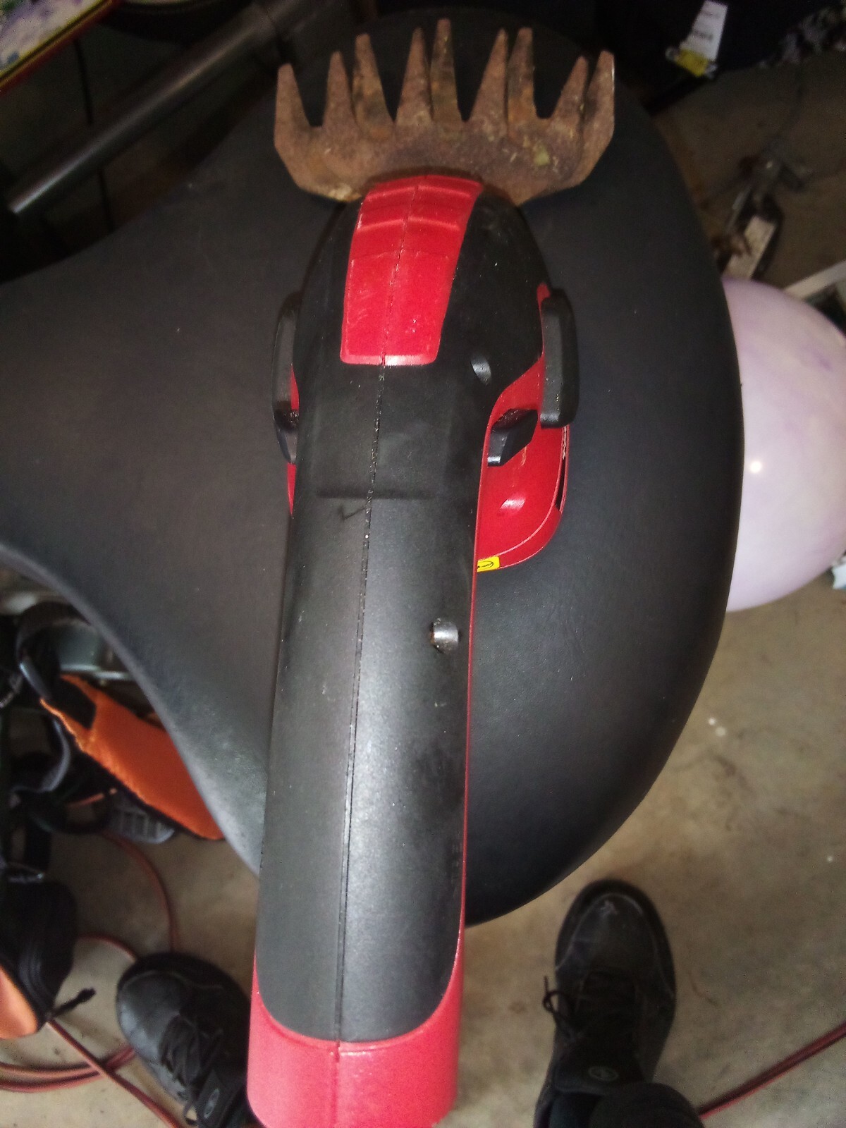 Picture 1 of 3
