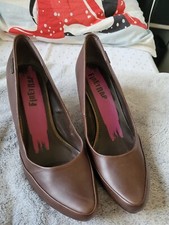 Firetrap Pumps High Heels Absatzschuhe braun Leder toller Absatz Gr. 39 NEU